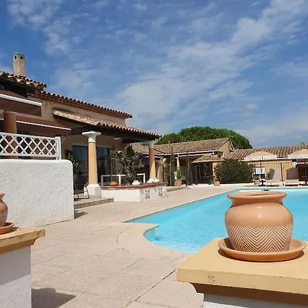 Hébergement de vacances De L'hacienda 1 *
